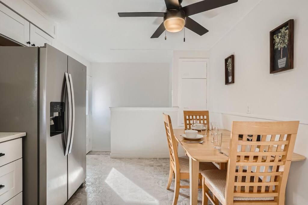 Serene, Spacious In Quiet Neighborhood With Fenced Yard Casa vacanze Aurora